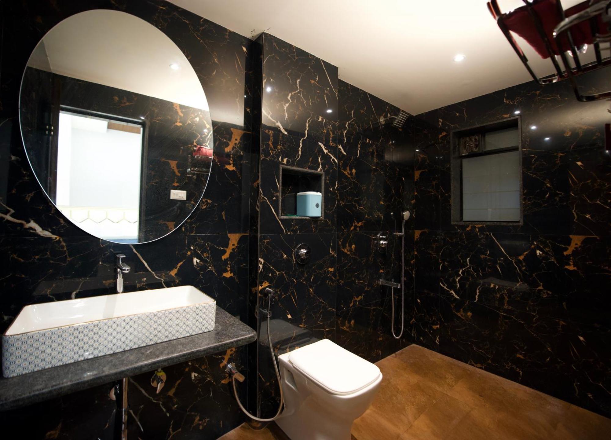 3Bhk Starlight Villa ロナバラ エクステリア 写真
