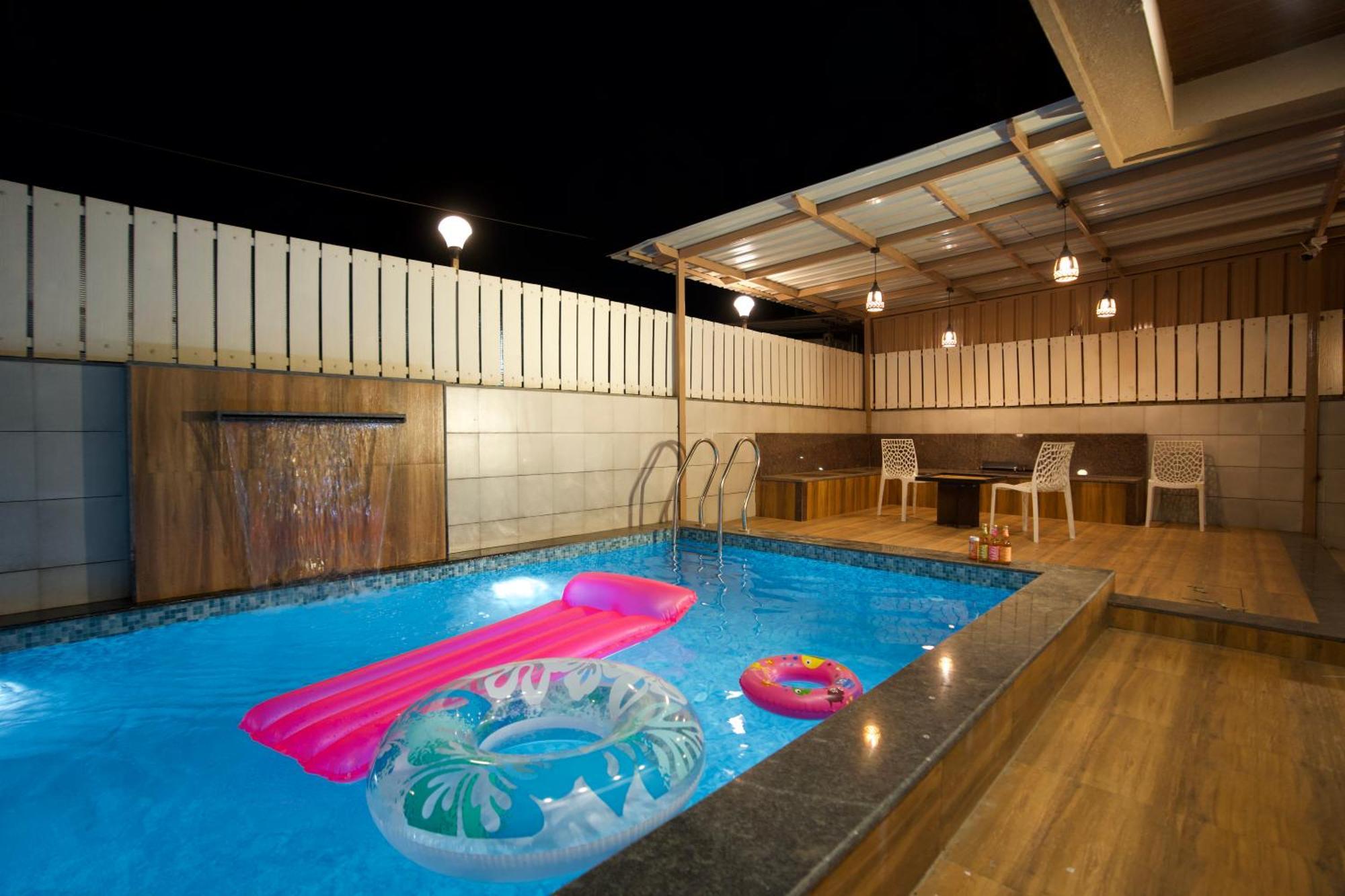 3Bhk Starlight Villa ロナバラ エクステリア 写真